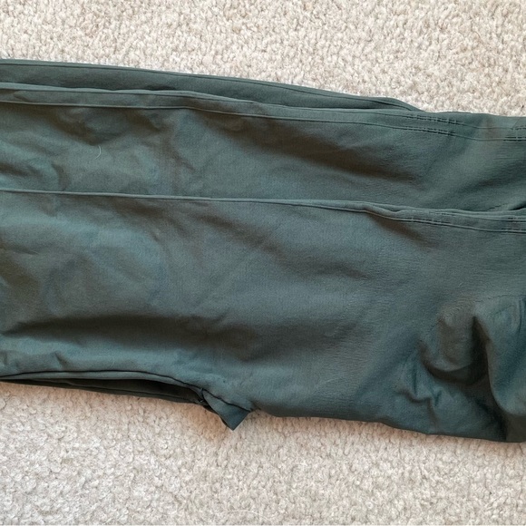 XX SOLD XX 2 Pairs Blanqi maternity crop leggings M & L - Picture 2 of 6